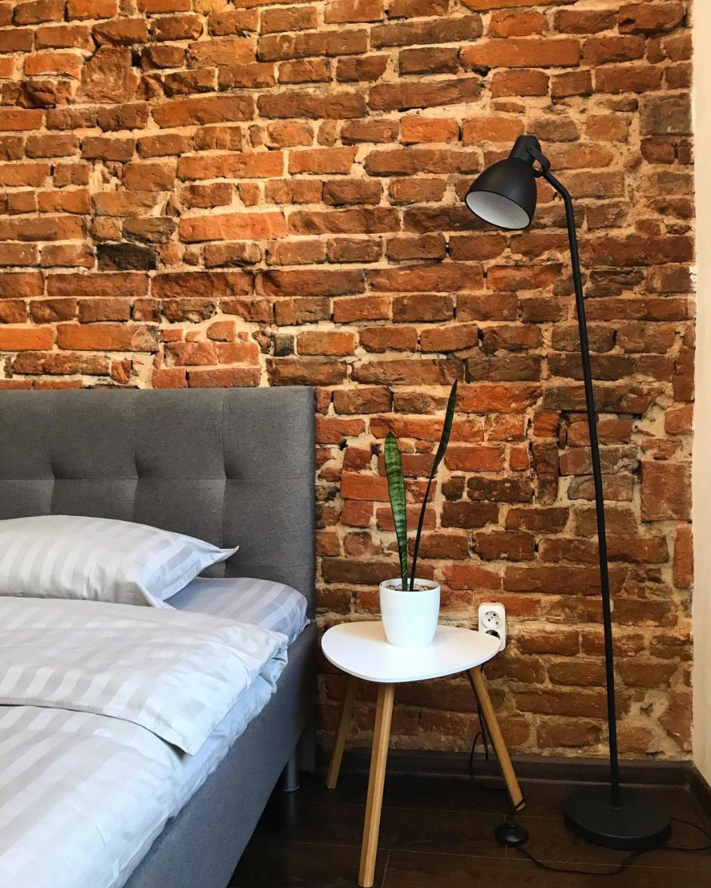 Vip Apartment Ploscha Rynok 利沃夫 外观 照片
