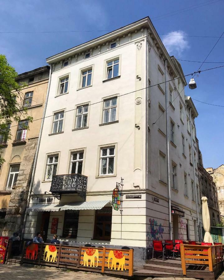 Vip Apartment Ploscha Rynok 利沃夫 外观 照片