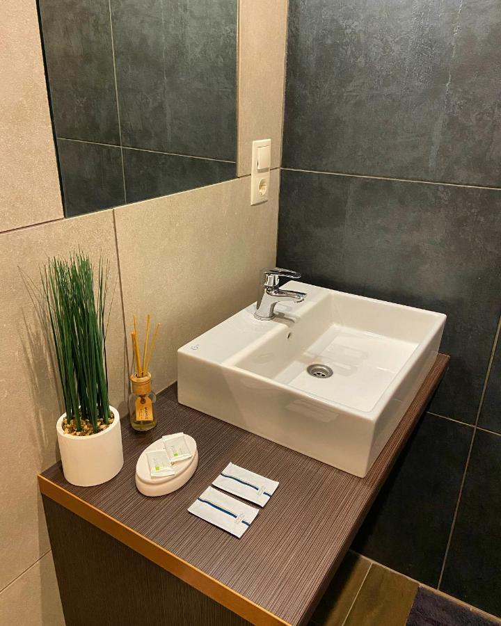 Vip Apartment Ploscha Rynok 利沃夫 外观 照片